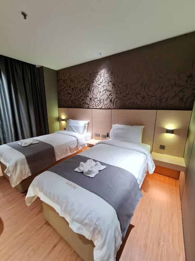 Extreme Boutique Hotel Kluang Exterior photo